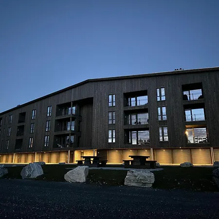 アパート New Apartment, Gausta In Rjukan. In/ Out リューカン